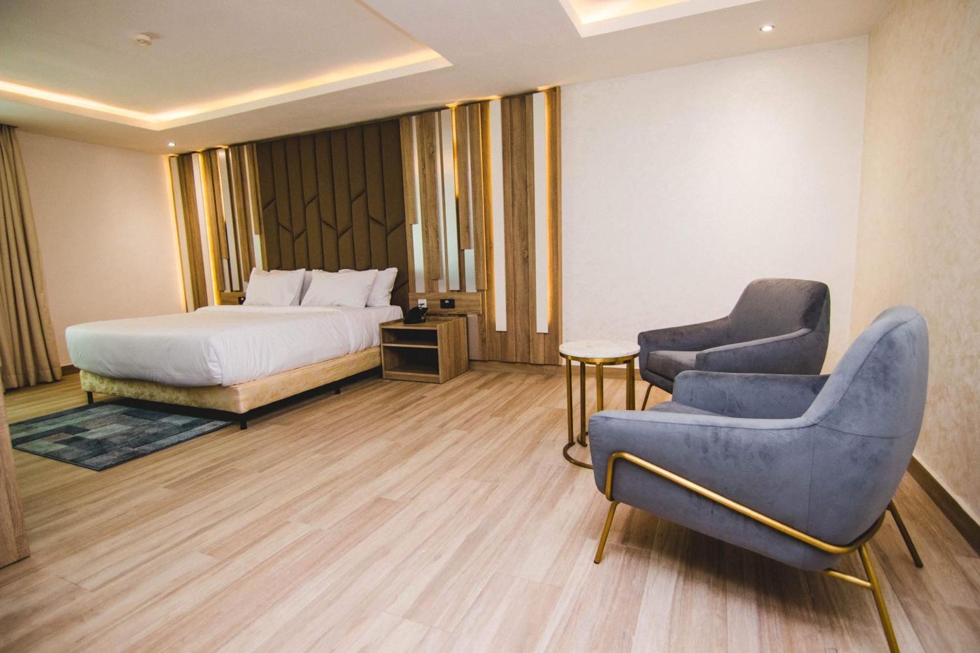 The Safron Hotel Lagos Buitenkant foto
