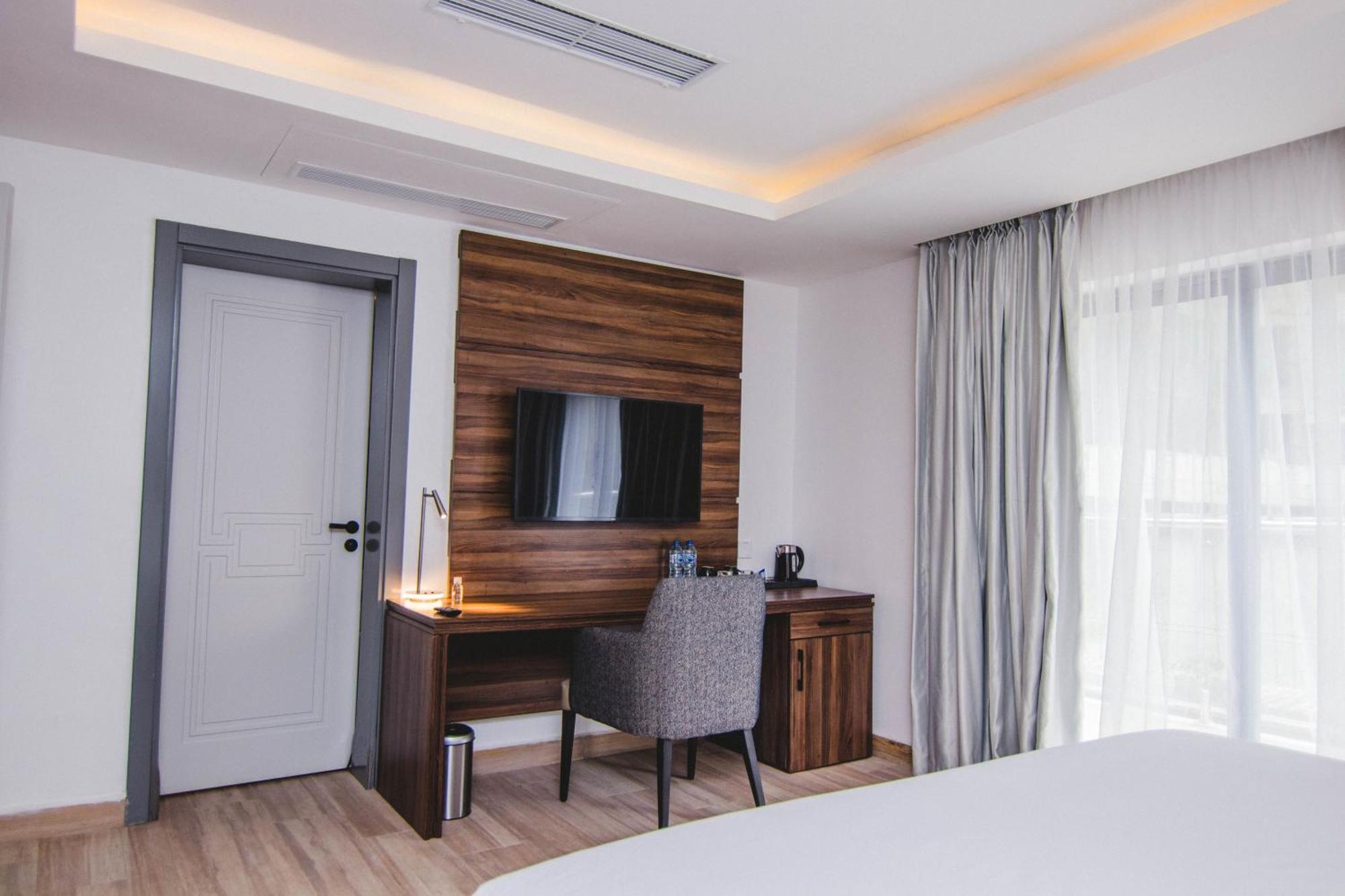 The Safron Hotel Lagos Buitenkant foto