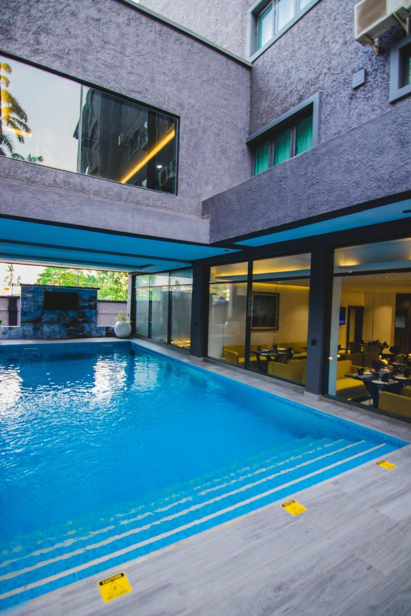 The Safron Hotel Lagos Buitenkant foto