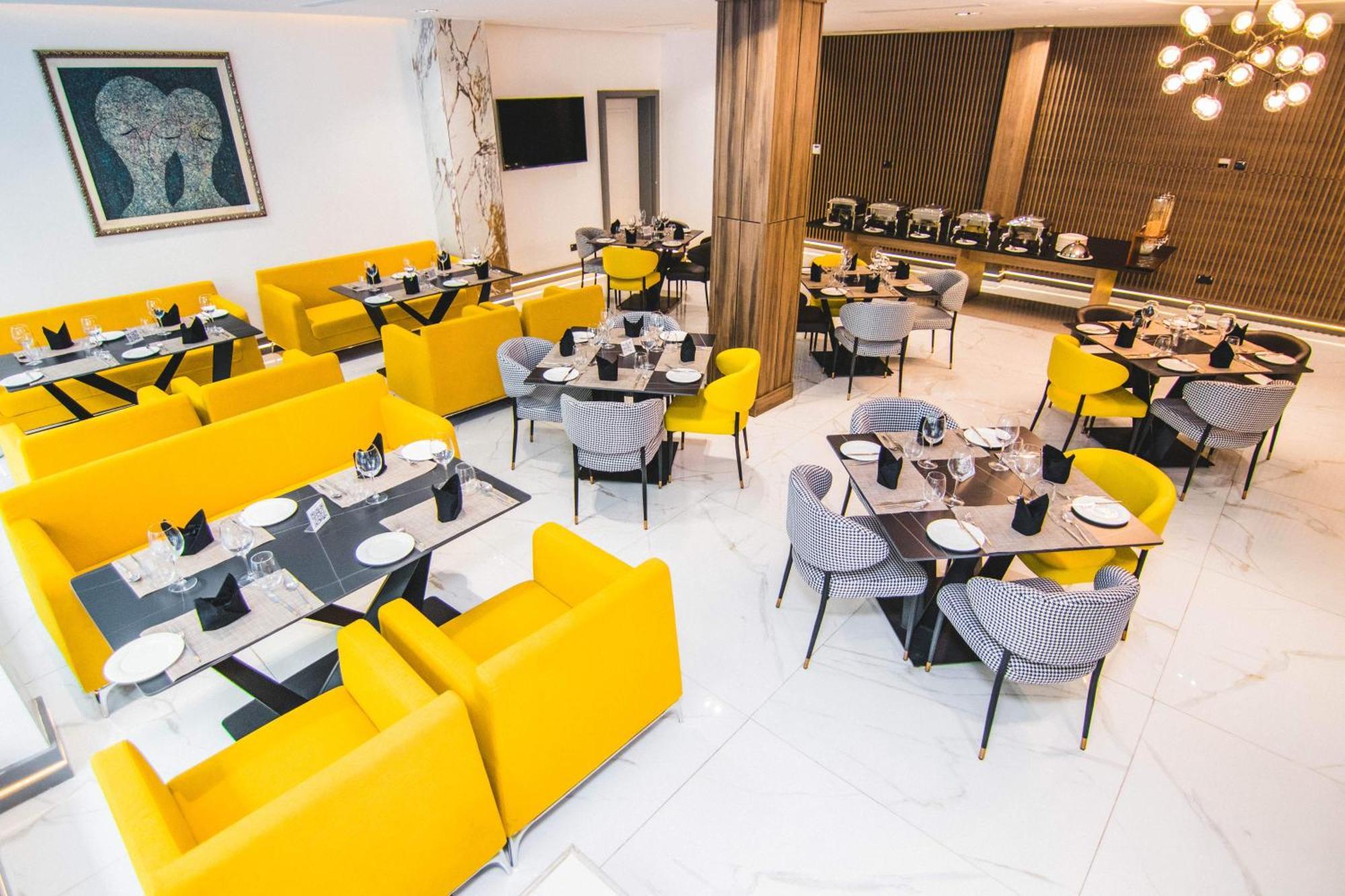 The Safron Hotel Lagos Buitenkant foto