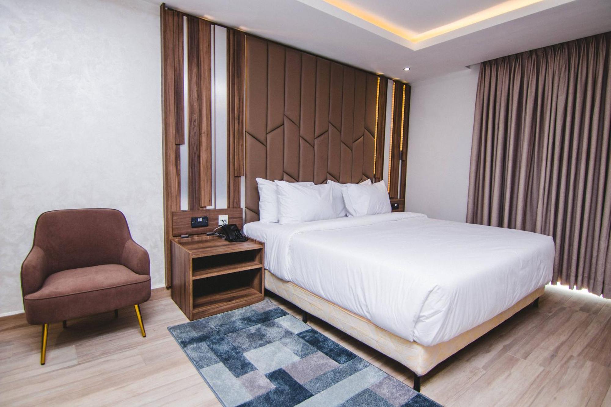 The Safron Hotel Lagos Buitenkant foto