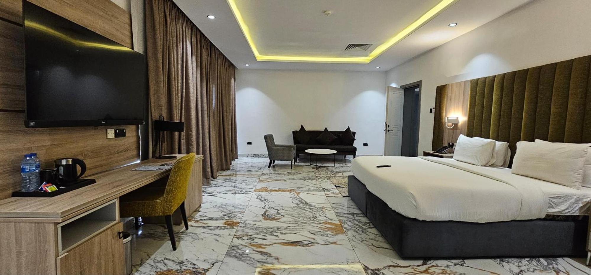 The Safron Hotel Lagos Buitenkant foto